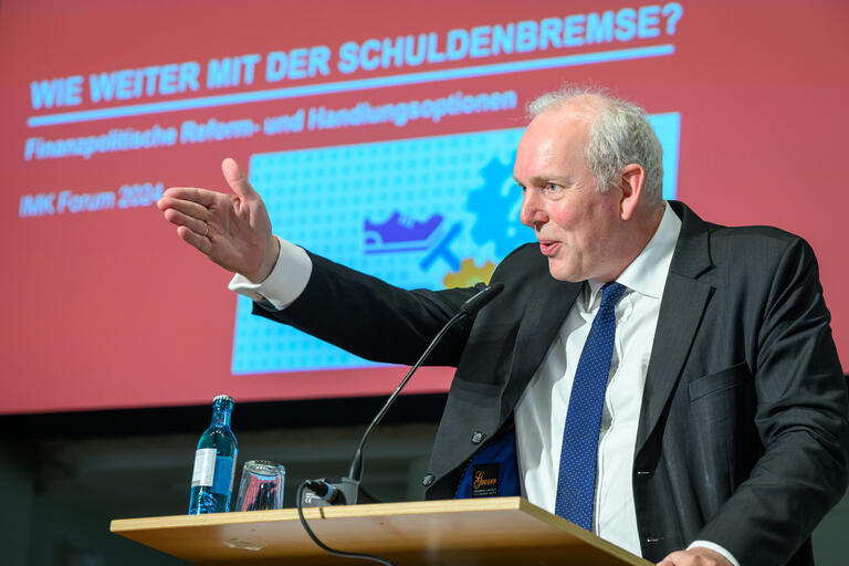 SPD-Finanzminister Jakob von Weizsäcker 